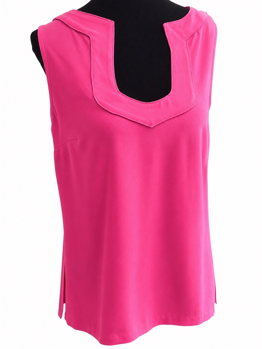 Trina Turk Fuchsia Sleeveless Keyhole Bib Neck Shell Top Sz S